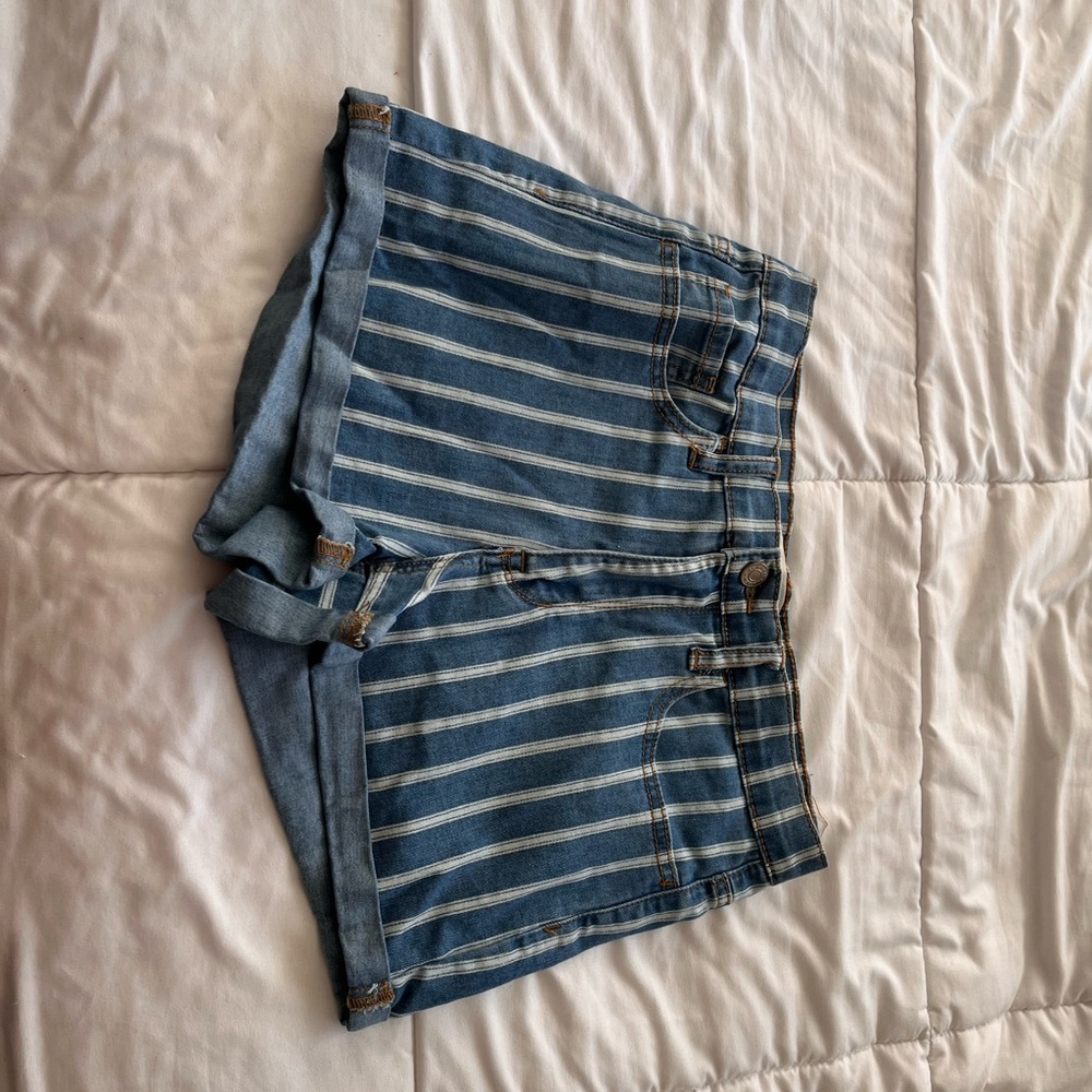 Pacsun “The Shortie” shorts, size 28